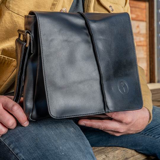 Leather Messenger Bag-Wanderer -Regular